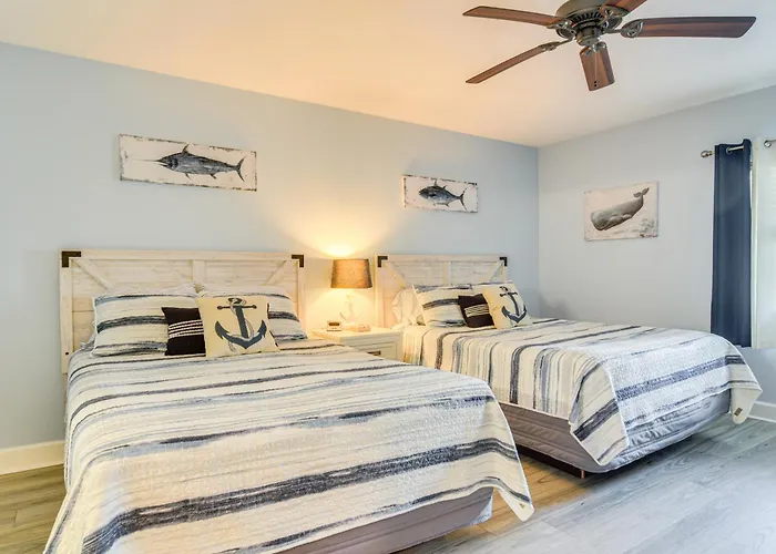 Waterfront W/ Water Park, Walk To The Beach! * Clearwater Beach