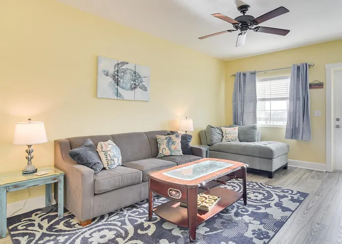 Holiday home Waterfront W/ Water Park, Walk To The Beach!
